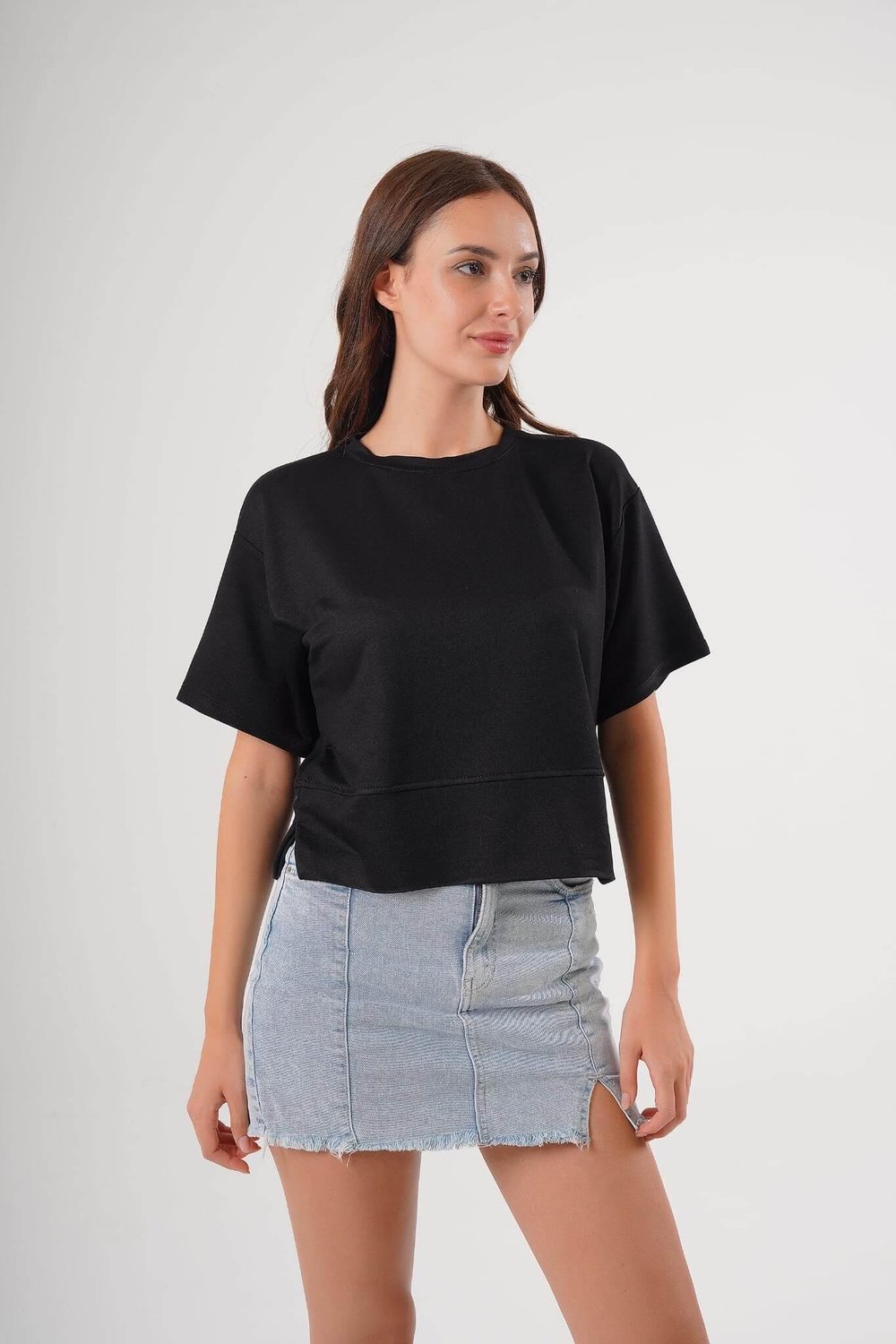 Bisiklet Yaka Yanı Yırtmaçlı Tshirt