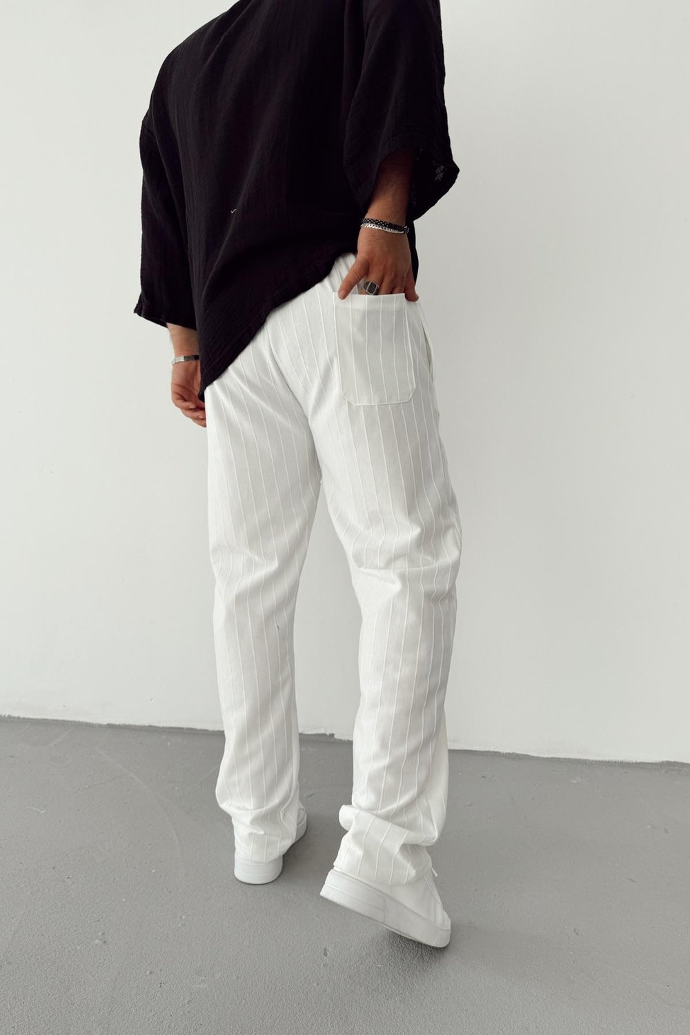 Beyaz Şeritli Baggy Pantolon