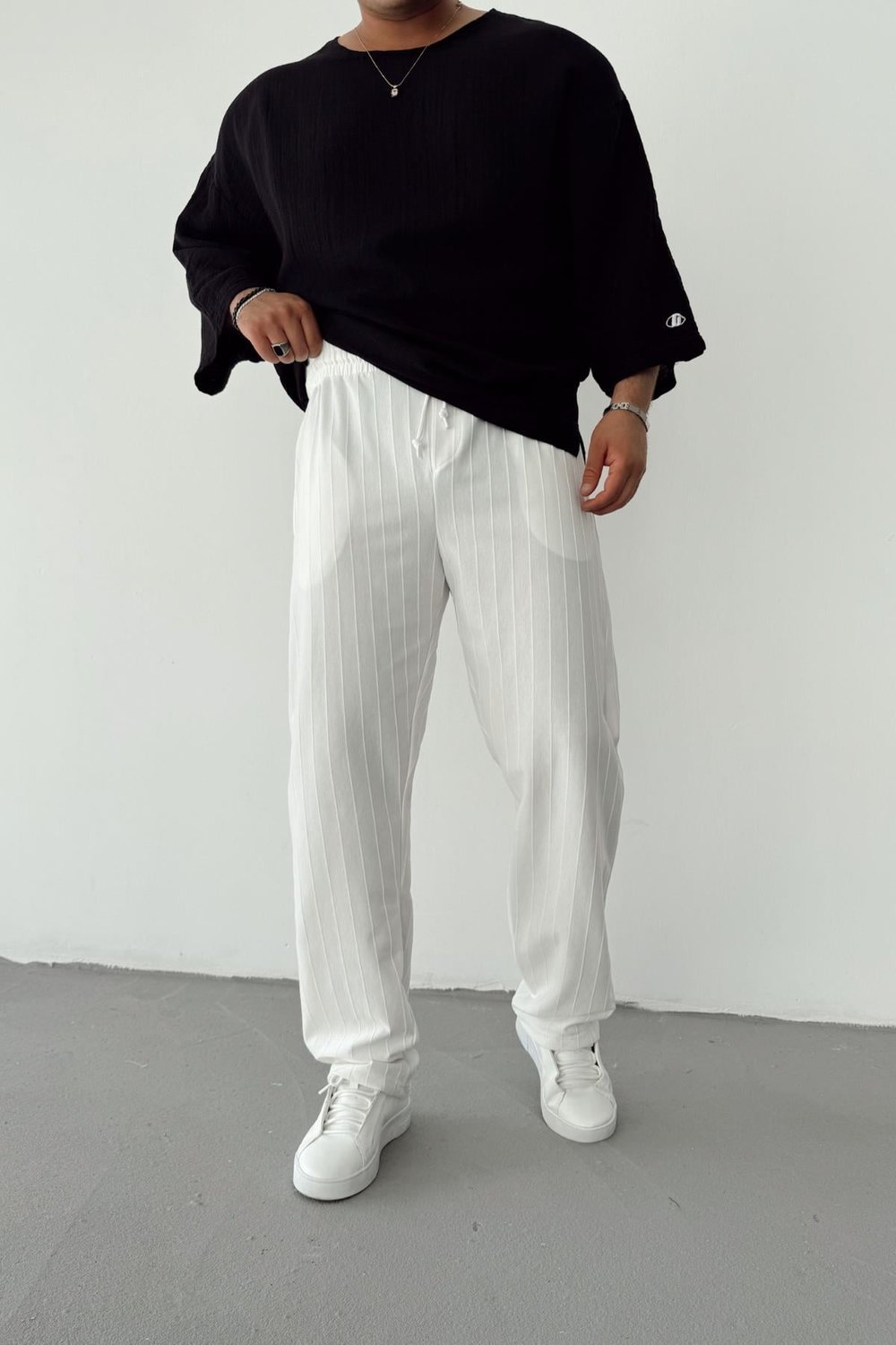 Beyaz Şeritli Baggy Pantolon