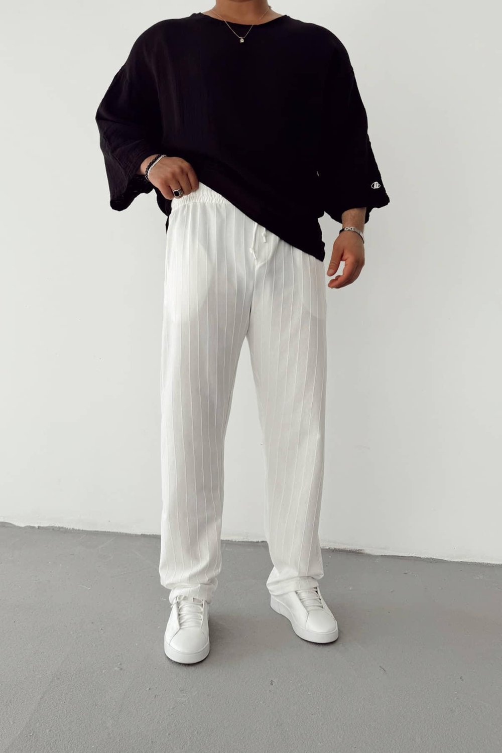Beyaz Şeritli Baggy Pantolon