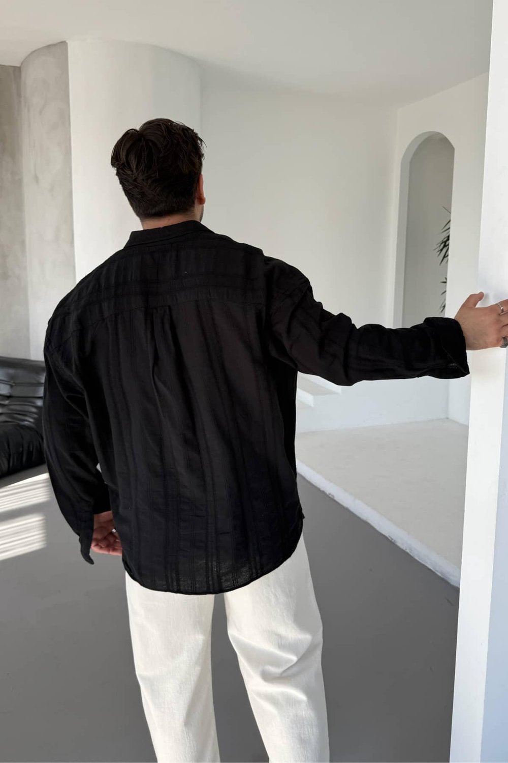 Siyah Linen Nakışlı Keten Gömlek