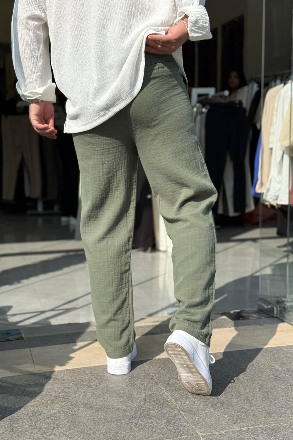 Yeşil Müslin Kumaş Boru Paça Pantolon