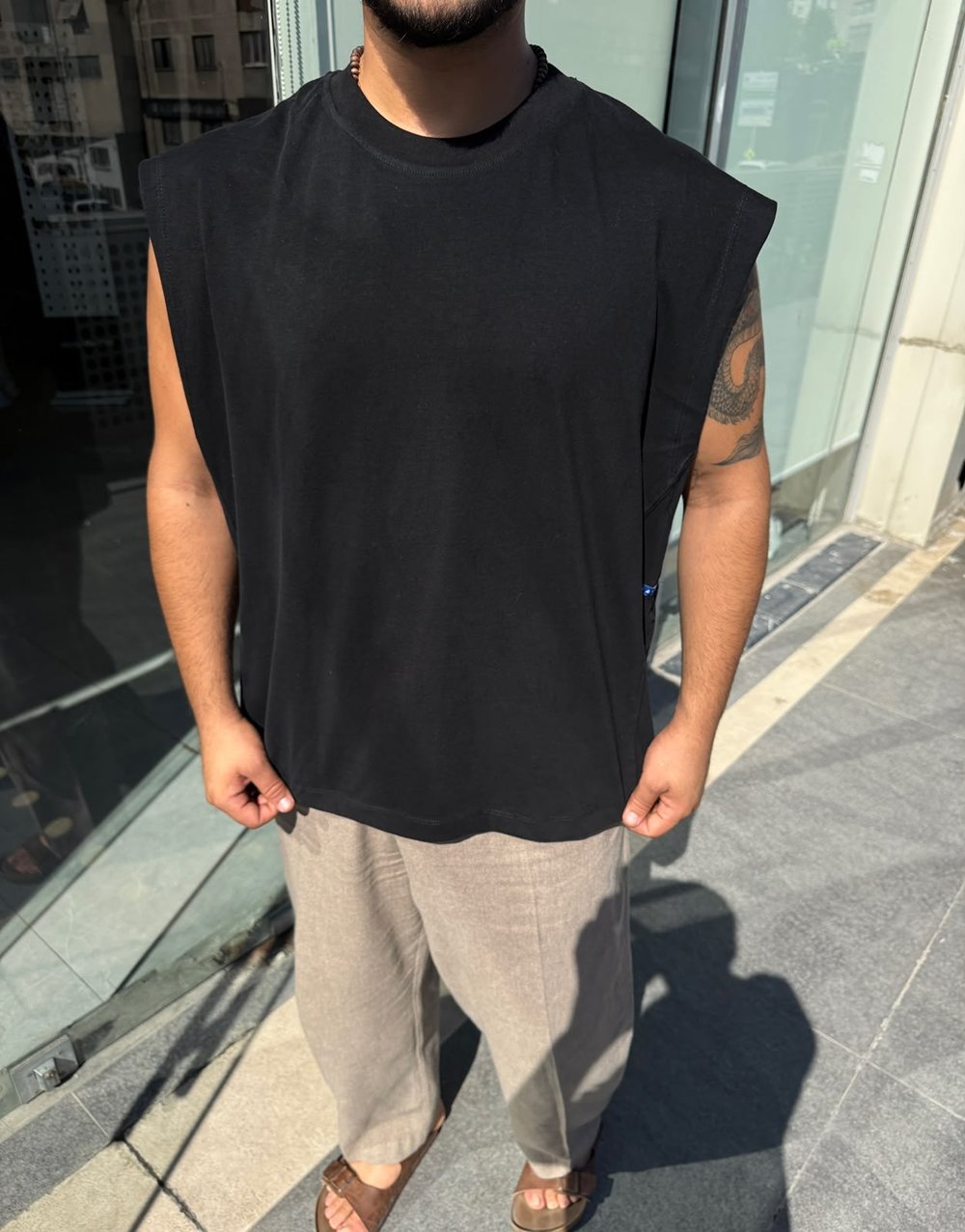Siyah Boxyfit Sıfır Kol T-shirt