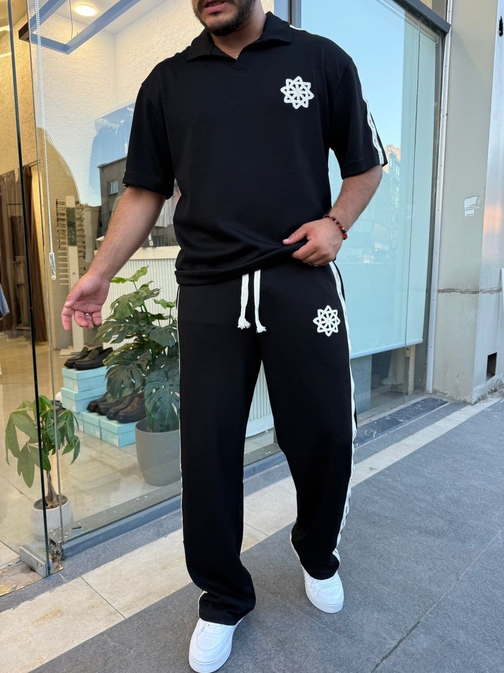Siyah Mandala Nakışlı Takım