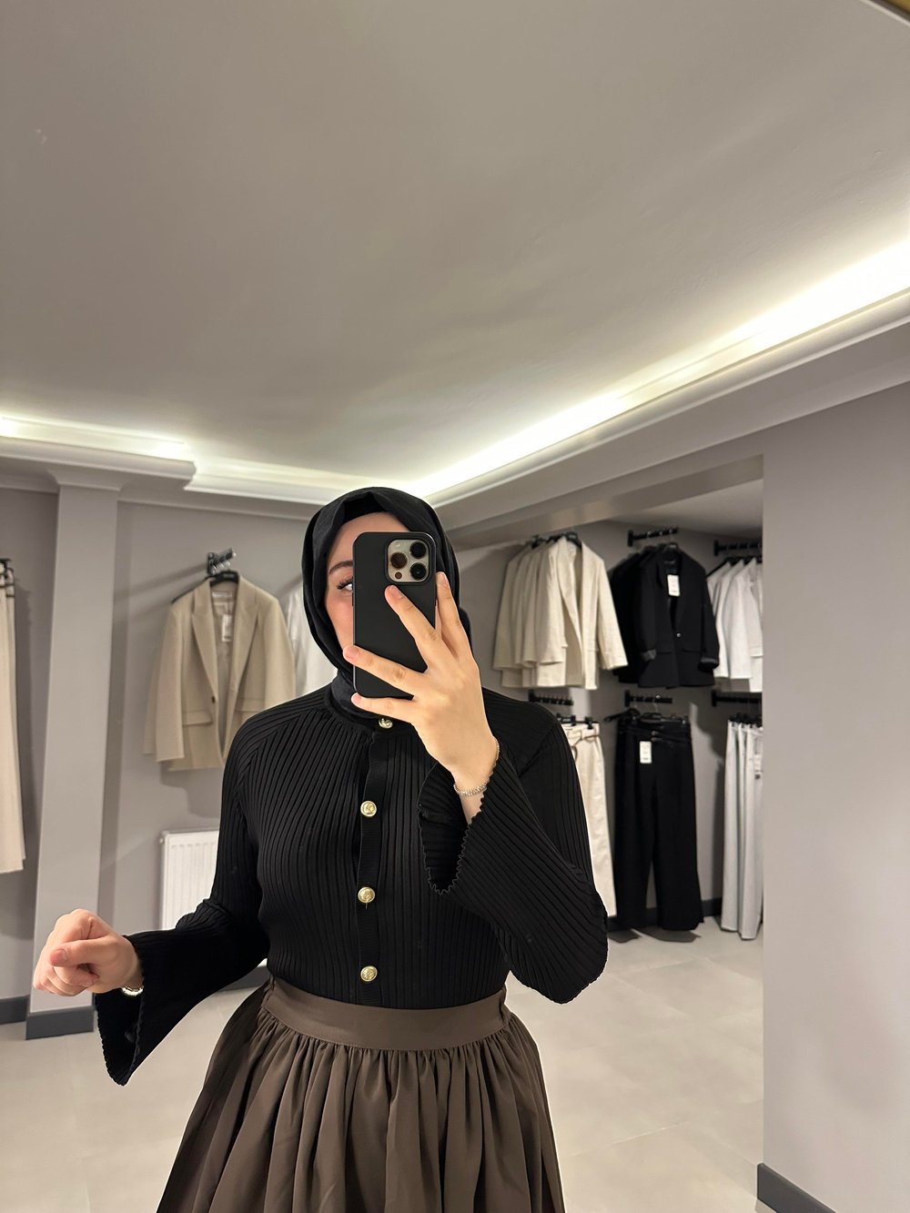 Siyah Fitilli Hırka