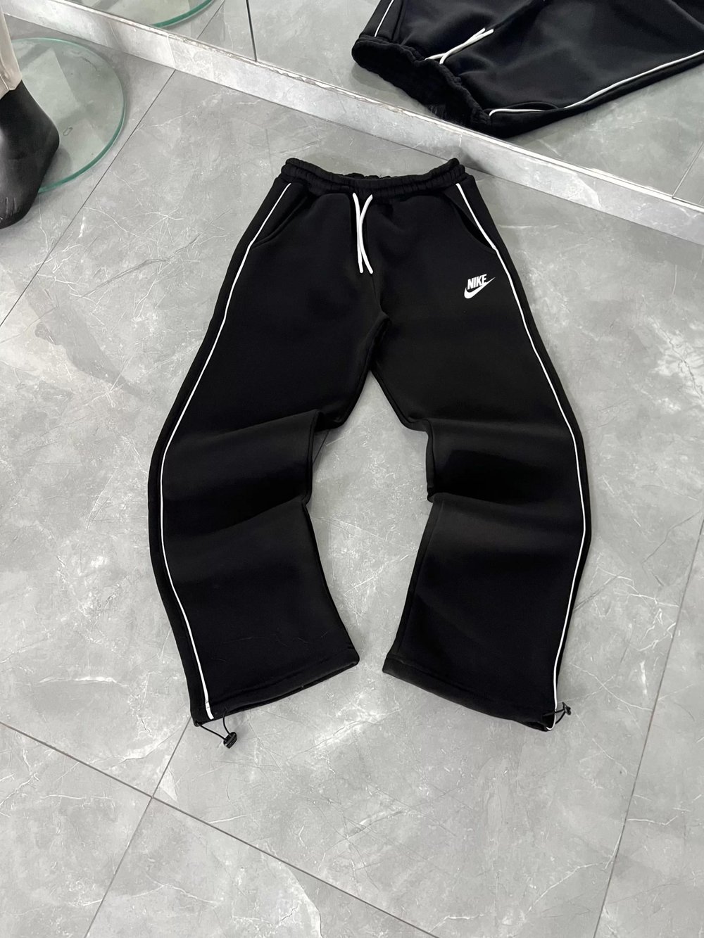 Siyah Biyeli Nike Eşofman