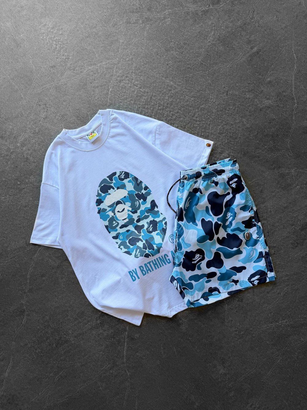 BEYAZ MAVİ DENİZ ŞORTLU BAPE TAKIM
