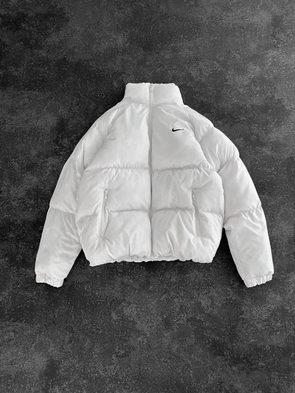 BEYAZ NİKE PUFFER MONT