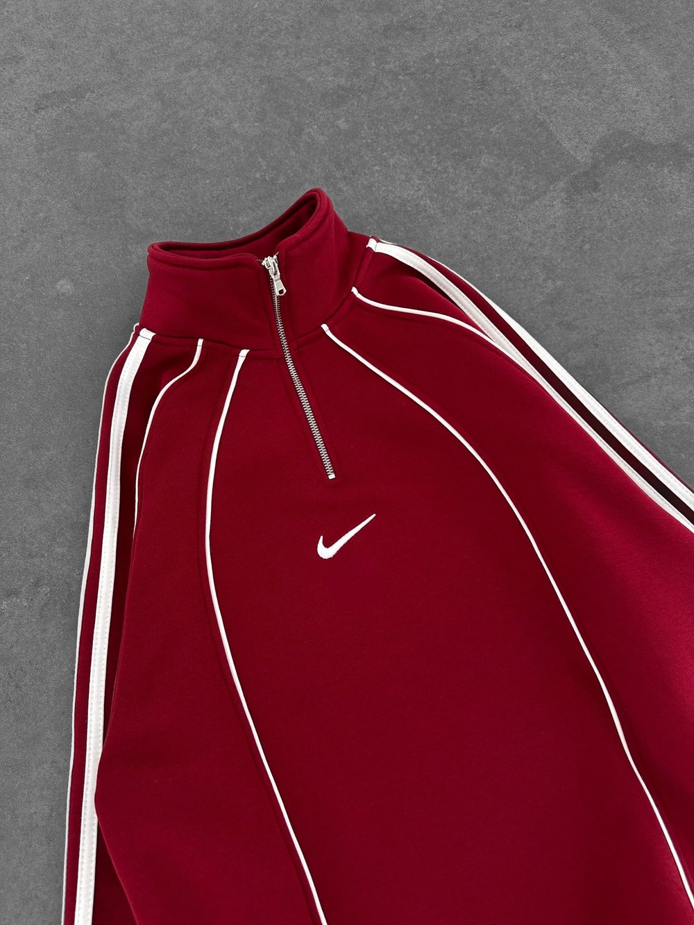 BORDO ŞERİTLİ YARIM FERMUAR NİKE SWEAT