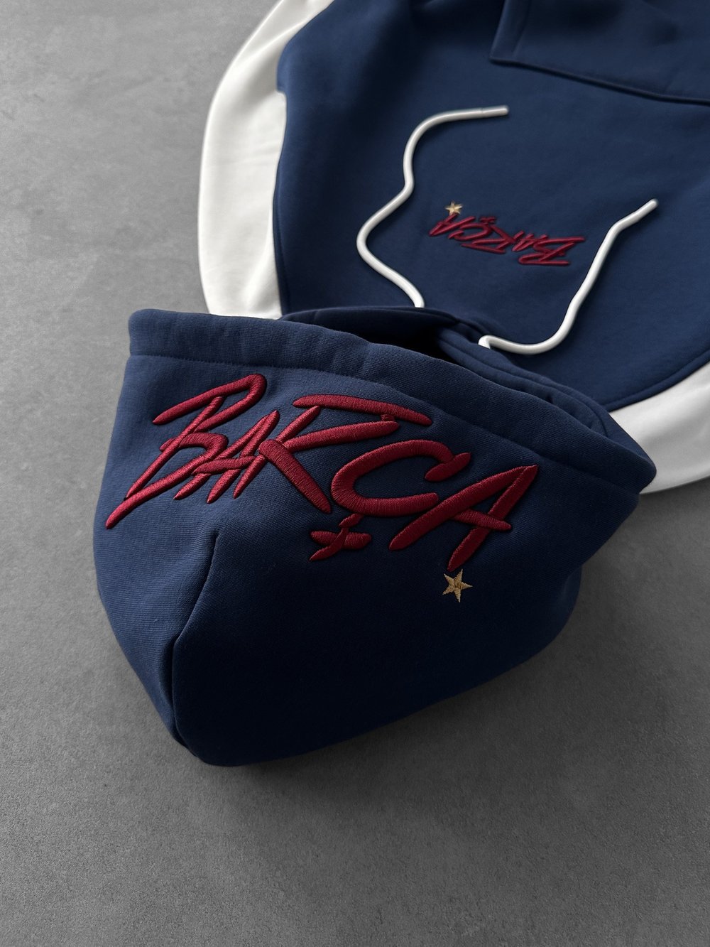 KAPŞON DETAYLI BARÇA SWEAT