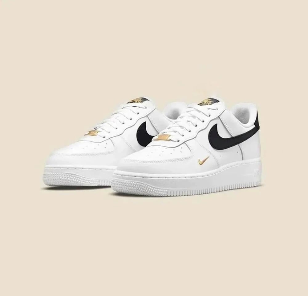 NİKE AİR FORCE 1 ESSENTİAL