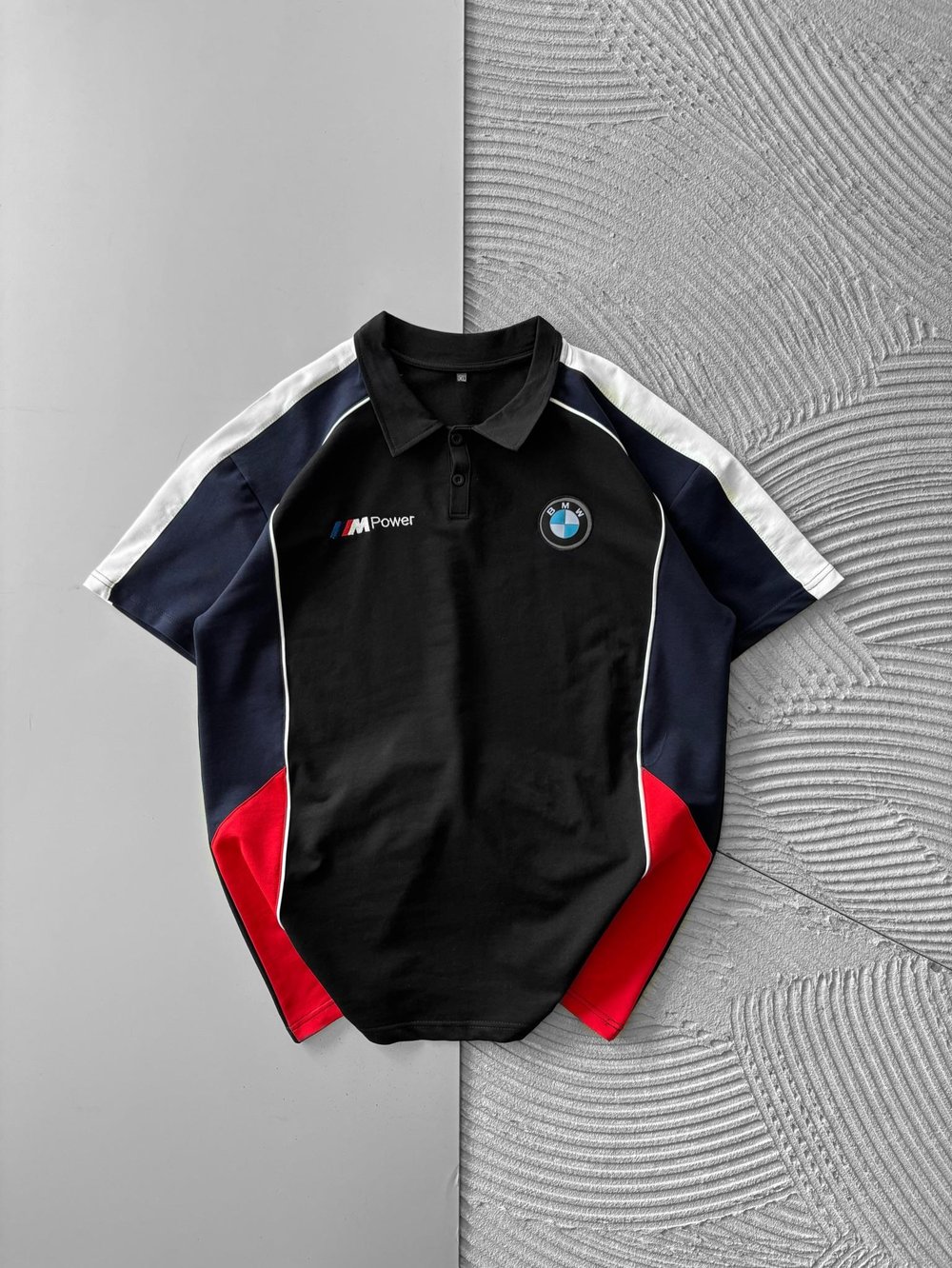 SİYAH ARABİYELİ BMW TSHİRT
