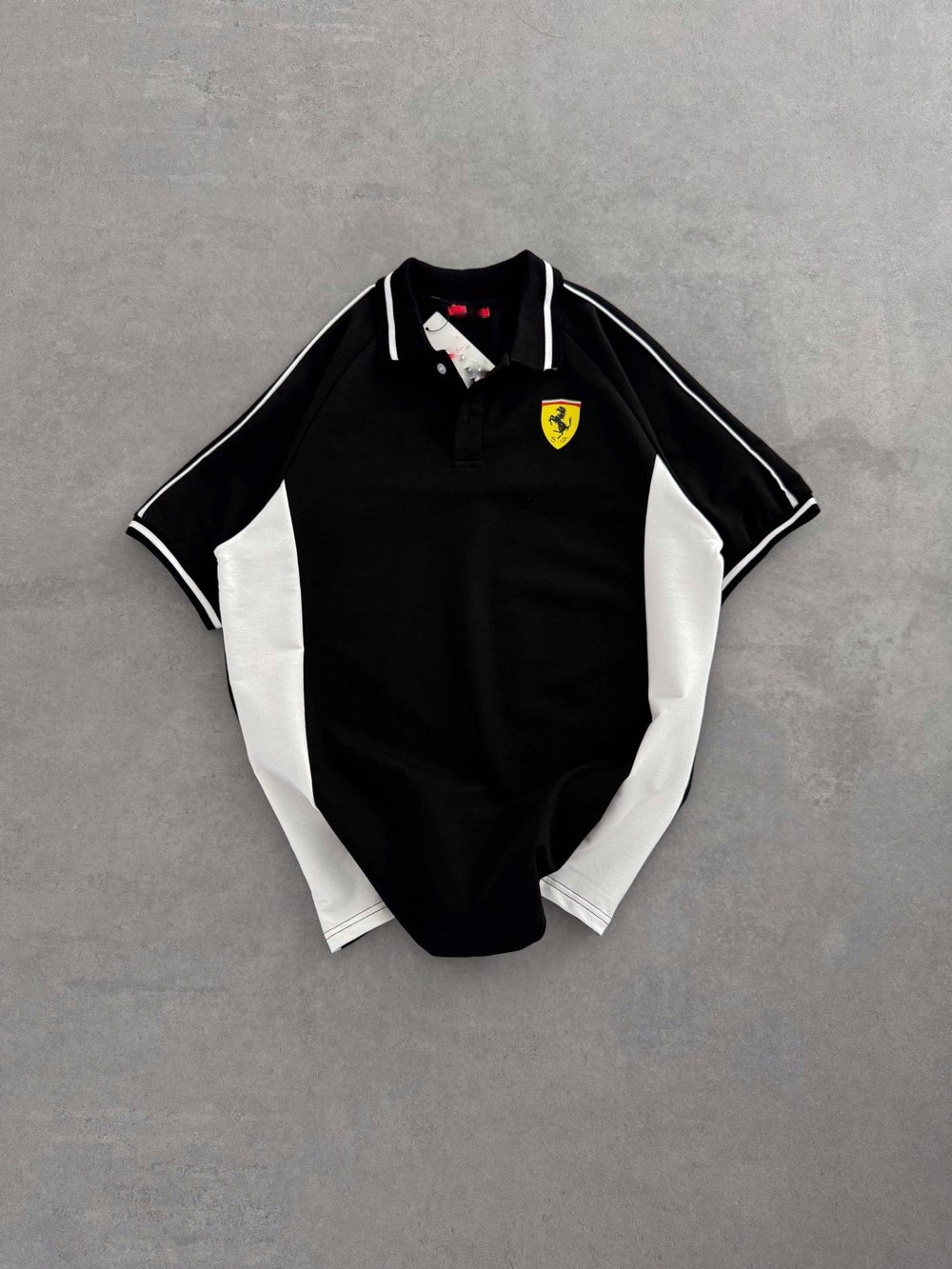 SİYAH GARNİ FERRARİ TSHİRT