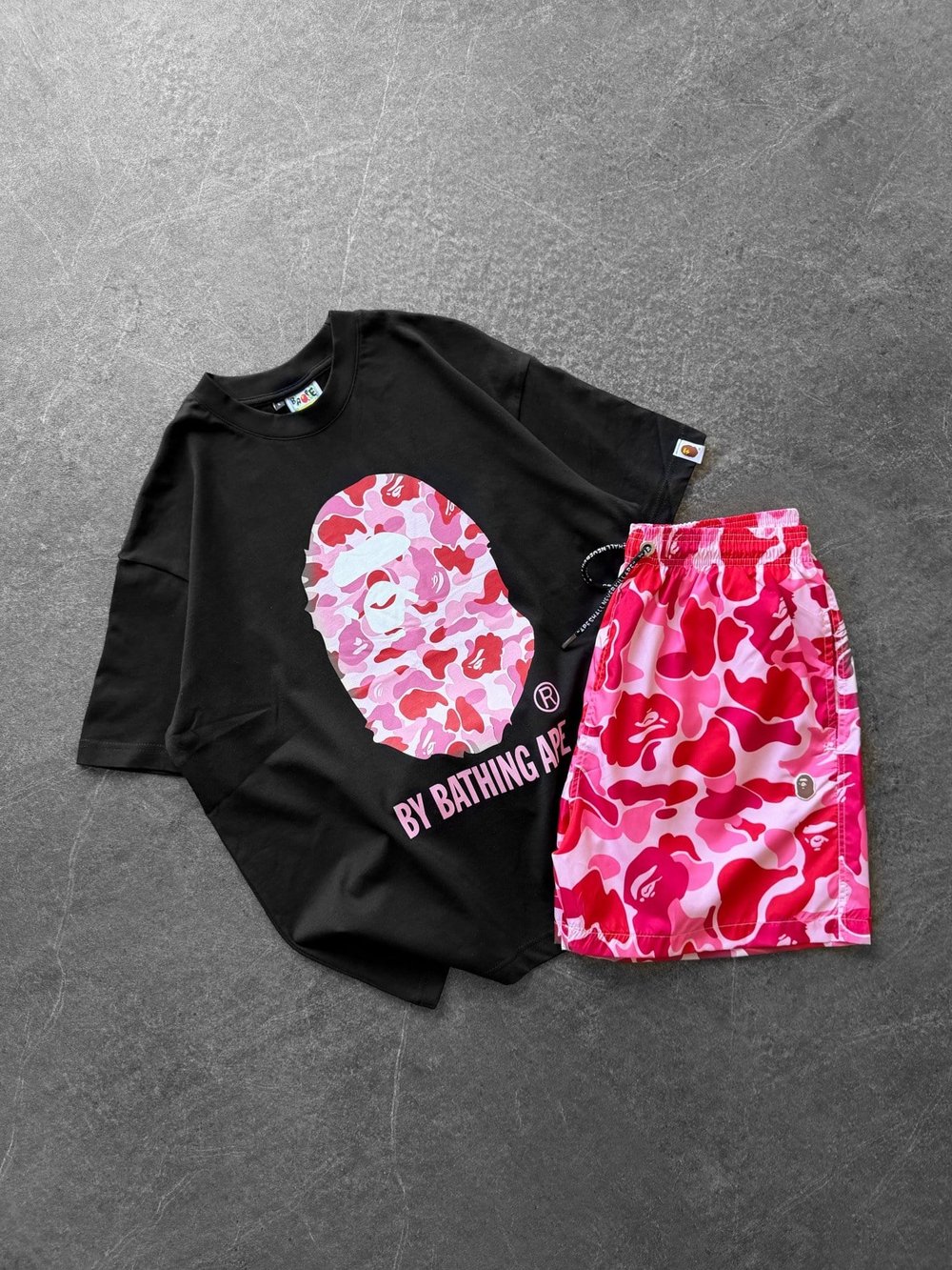 SİYAH PEMBE DENİZ ŞORTLU BAPE TAKIM