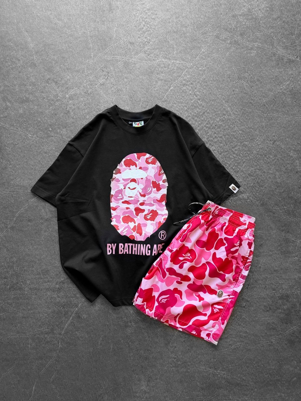 SİYAH PEMBE DENİZ ŞORTLU BAPE TAKIM