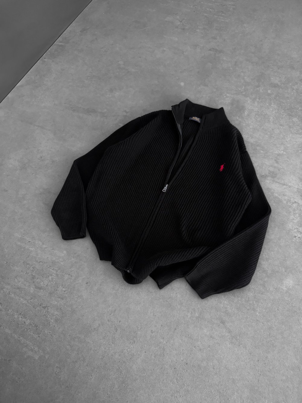 SİYAH POLO TRİKO HIRKA