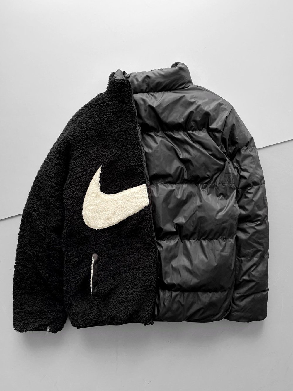 Tam Siyah Çift Nike Mont
