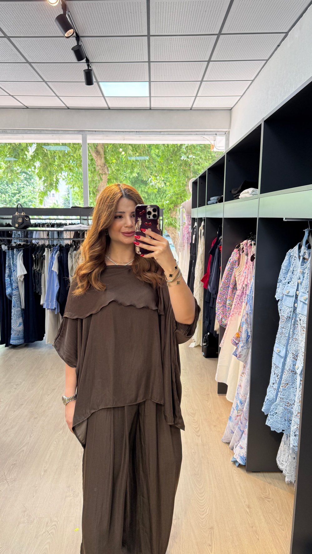 Saten Pelerinli Salaş Görünümlü Takım