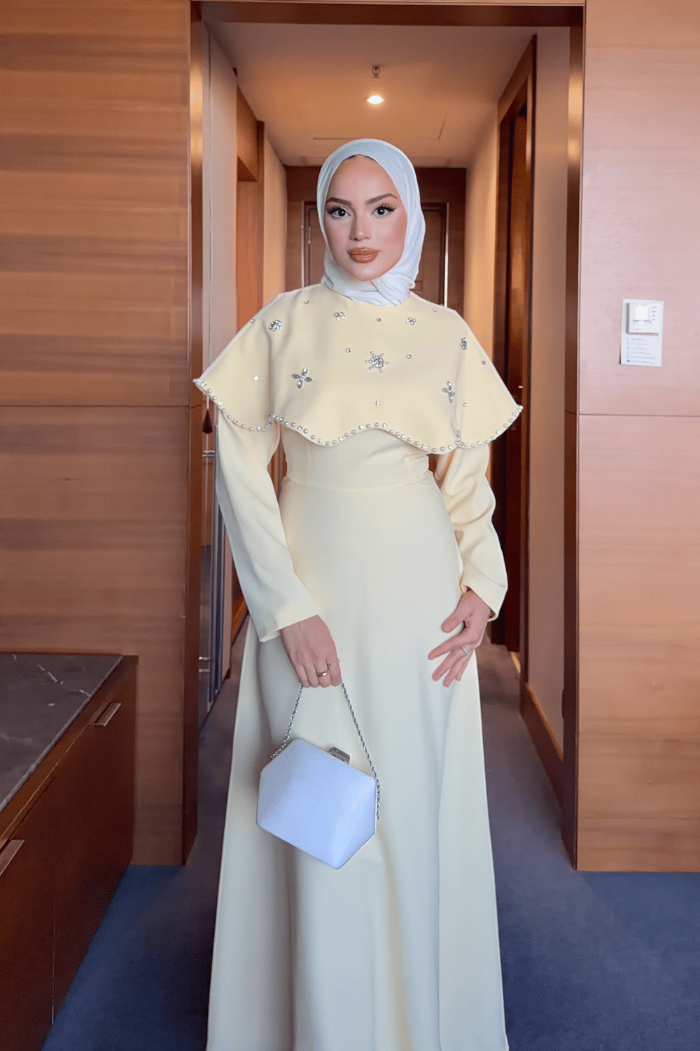 Bria Elbise - Sarı