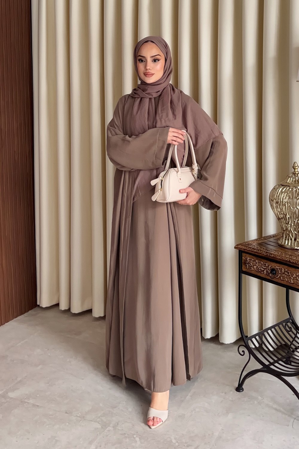 Marwa Abaya - Vizon