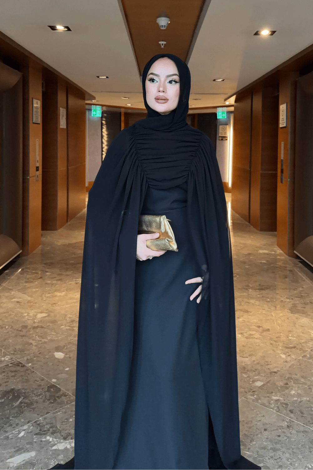 Mary Elbise - Siyah