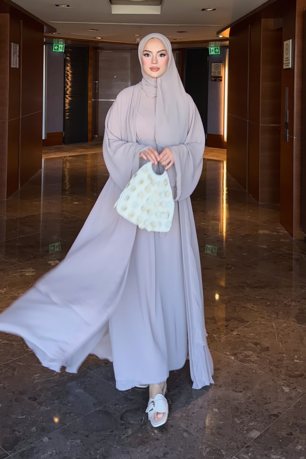 Mono Abaya - Vizon