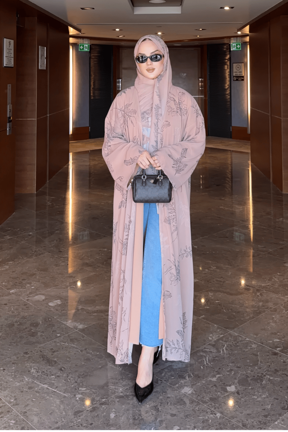 Nayra Abaya - Vizon