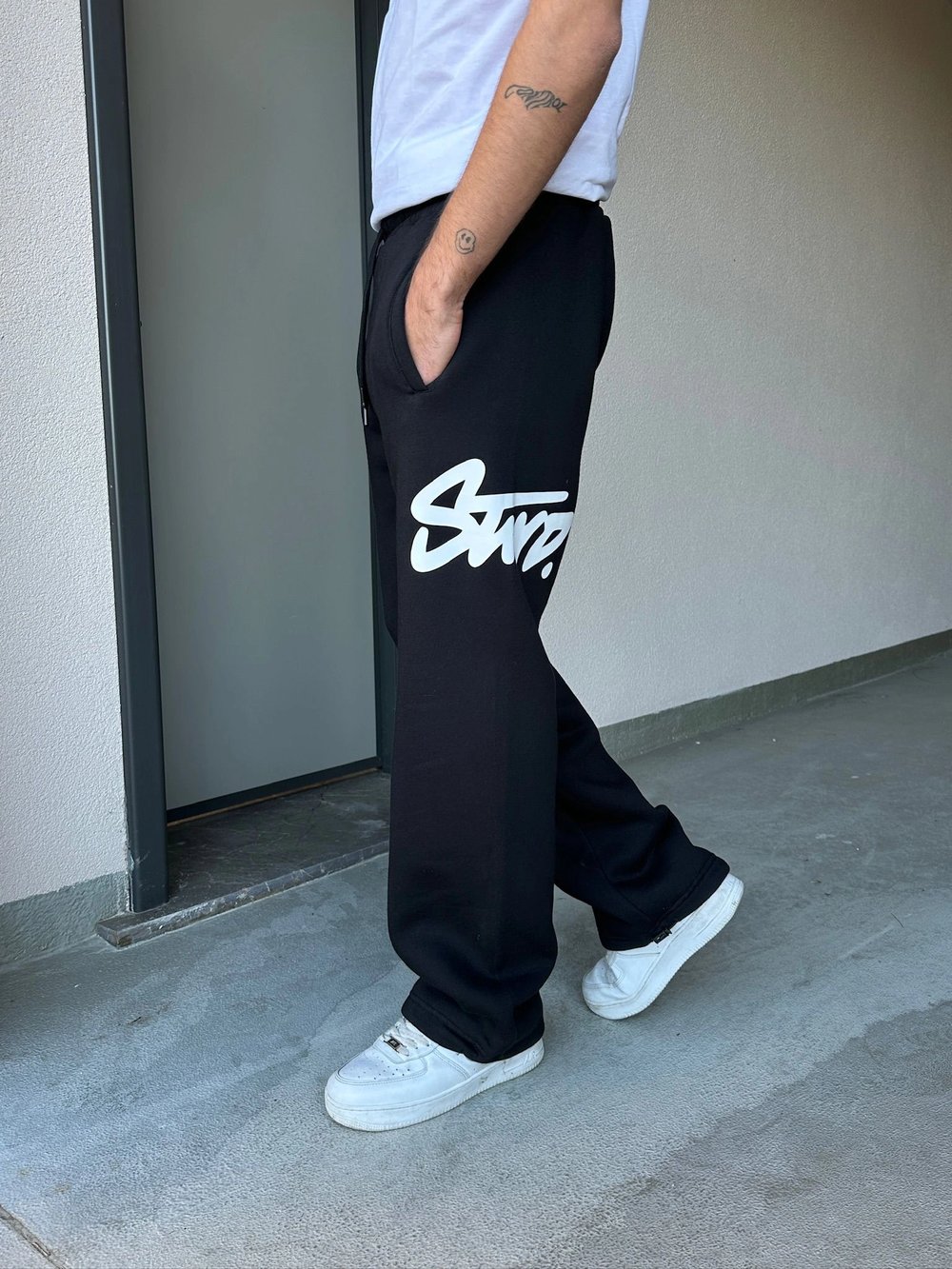 ÖZEL SERİ BÜYÜK BASKI STW PAÇA AYARLANABİLİR BAGGY EŞOFMAN ALTI SİYAH