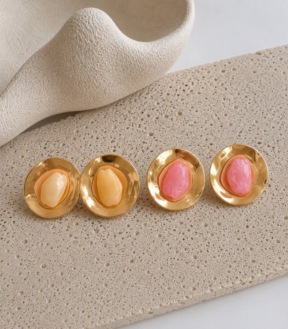 Pembe & Krem Reçine Taşlı Gold Vintage Küpe