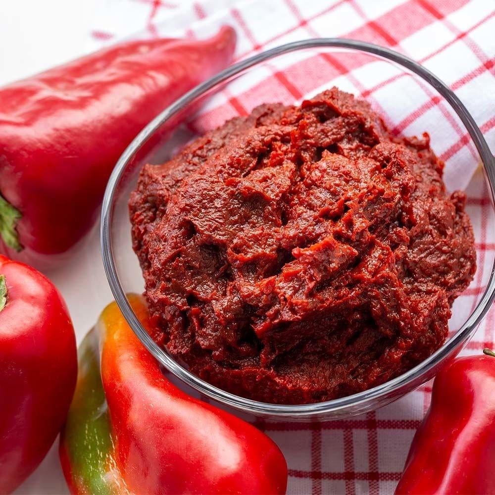 Tatlı Biber Salçası