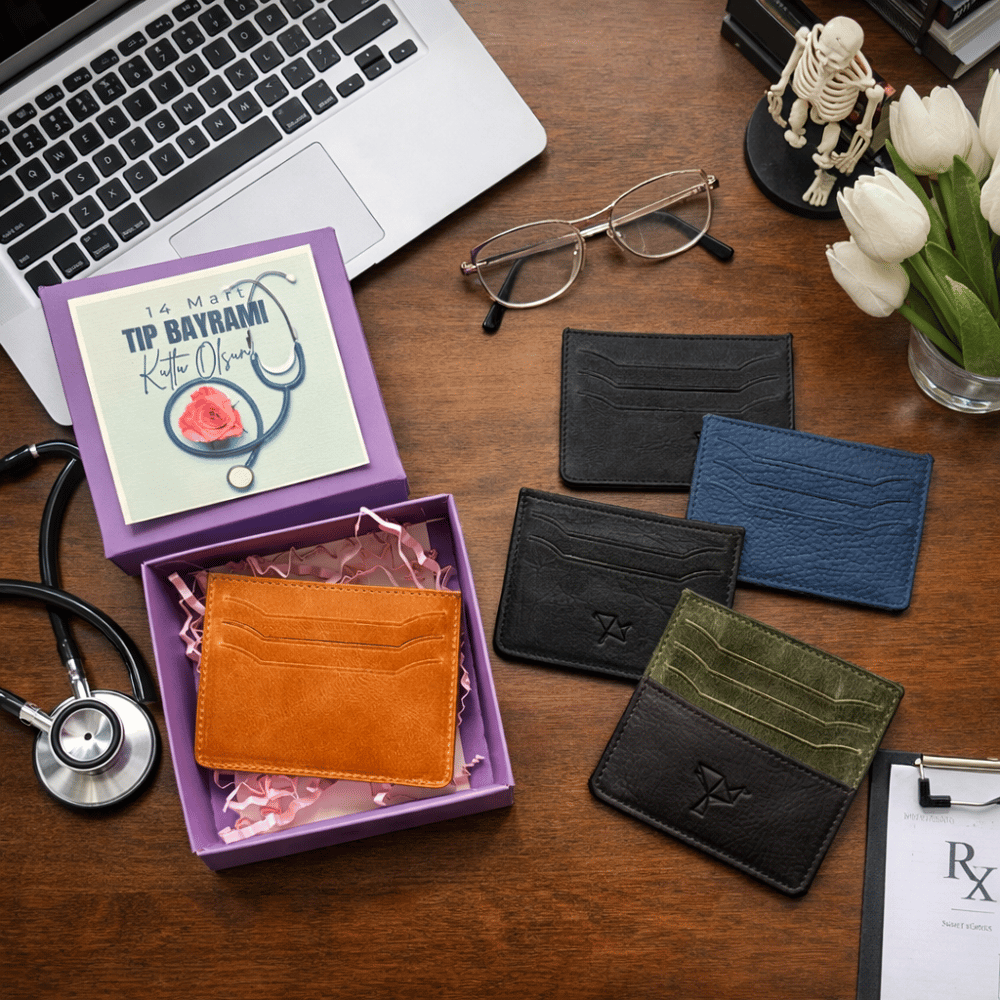 14 Mart Tıp Bayramı Erkek Doktor Hakiki Deri Kartlık Hediye