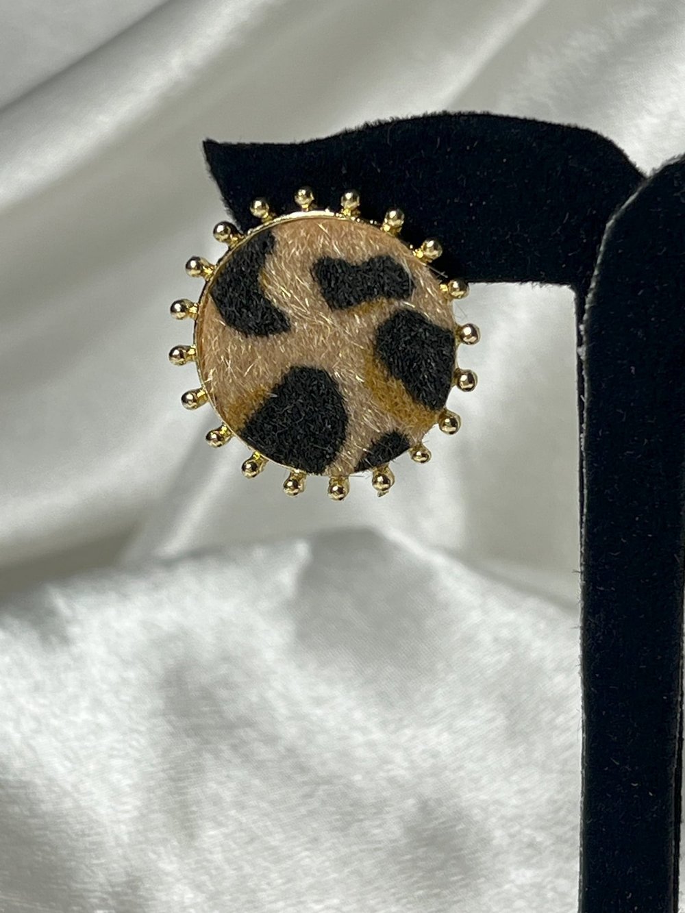 LEOPAR DESENLİ YUVARLAK KÜPE