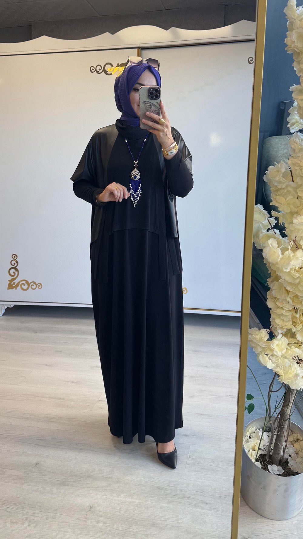 Nurcan Çetin Deri Detaylı İkili Takım Elbise