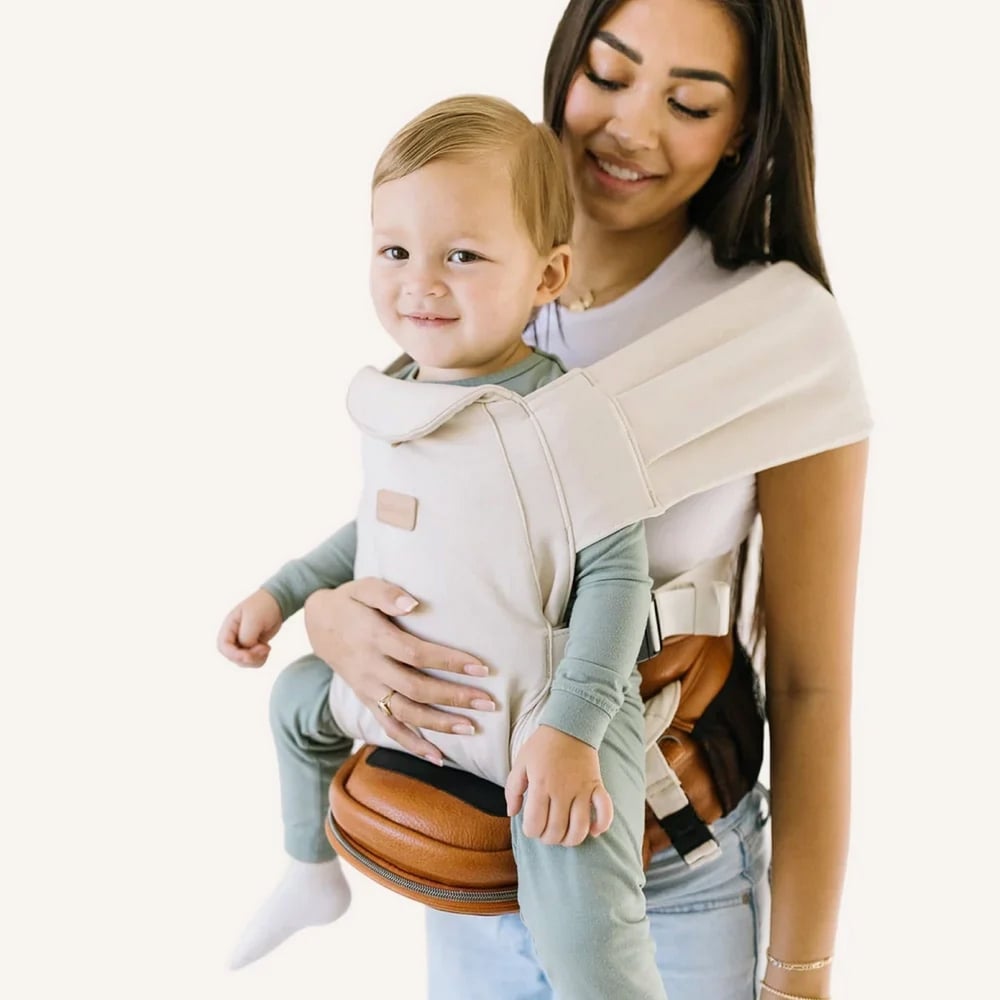 TushBaby - Snug Kanguru Eller Serbest Kullanım Aparatı Krem