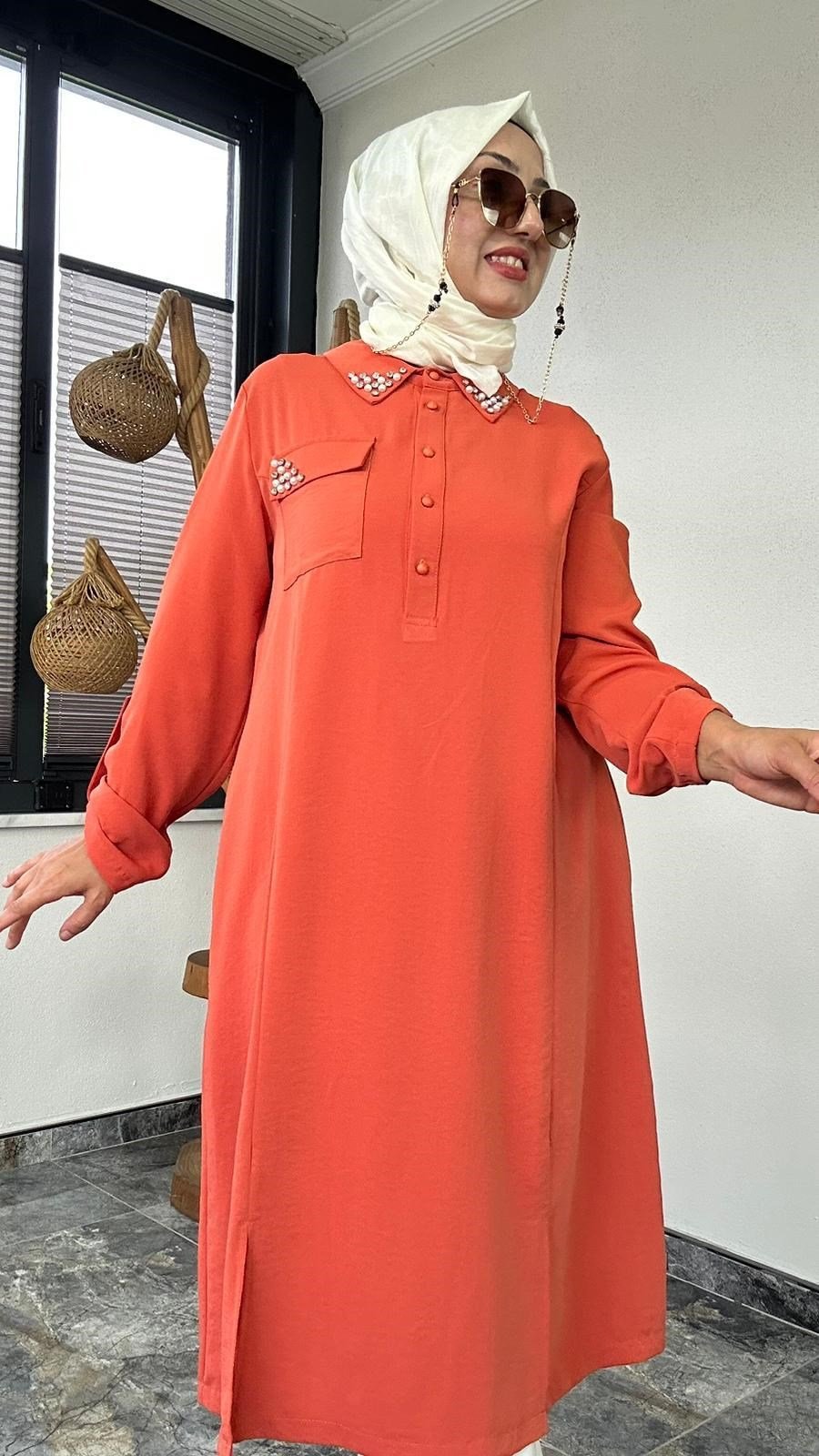 Dubai İpeği Kumaş Taş Ve İnci Çakma Detaylı Tunik -Orange