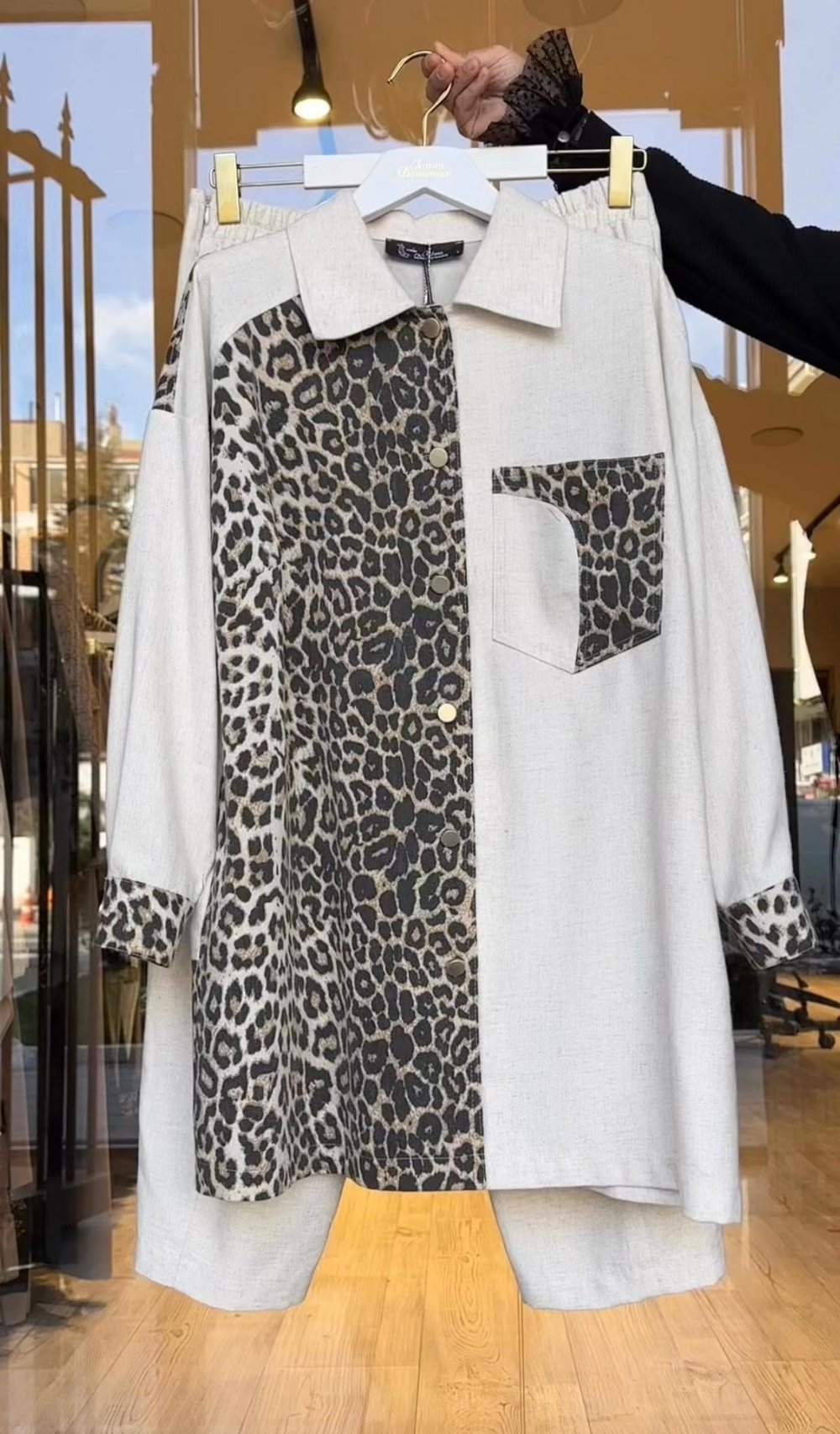 Keten Kumaş Leopar Kumaş Kombinli Düğmeli Takım -Taş