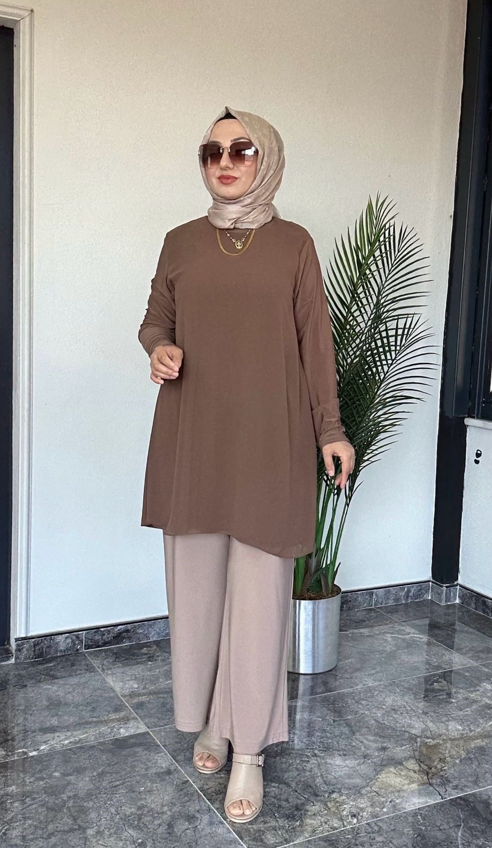 Sandy Kumaş Önü Şifon Kaplama Tunik Ve Sandy Kumaş Pantolon İkili Takım 