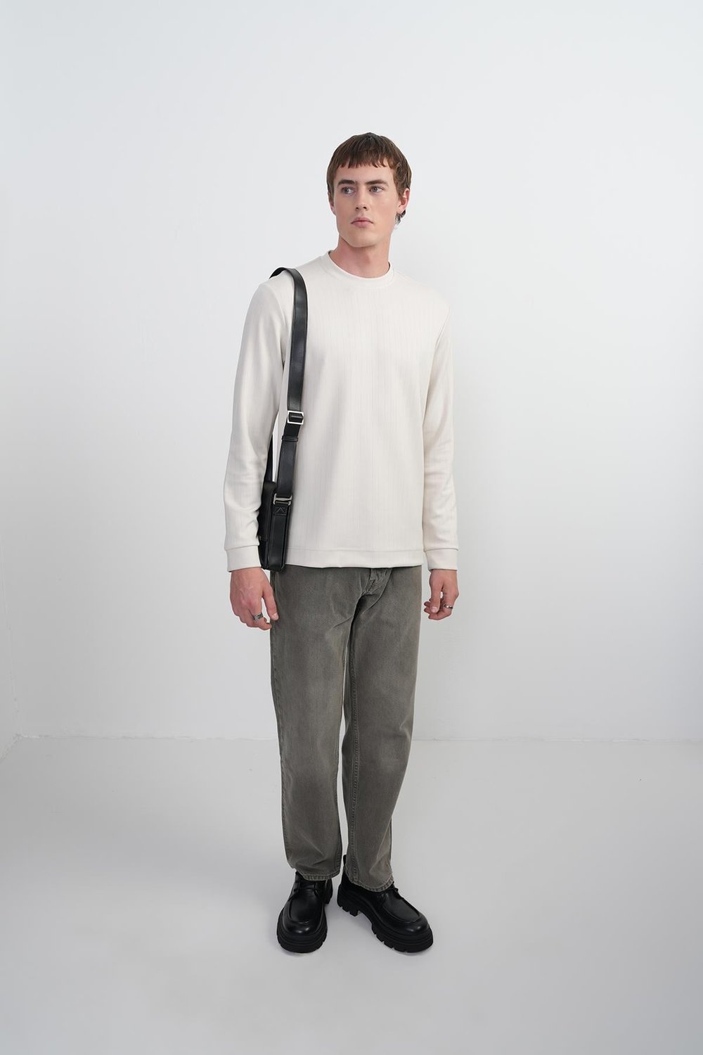 Erkek Bisiklet Yaka Çizgili Kumaş Krem Sweatshirt