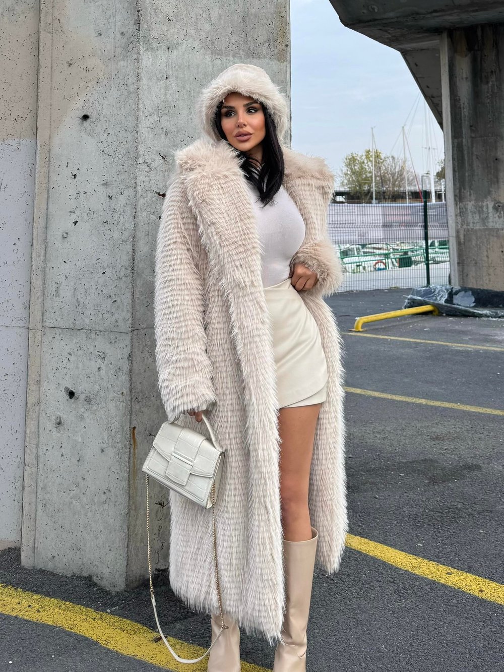 Sahra Kat Kat Modelli Uzun Kürk Bej