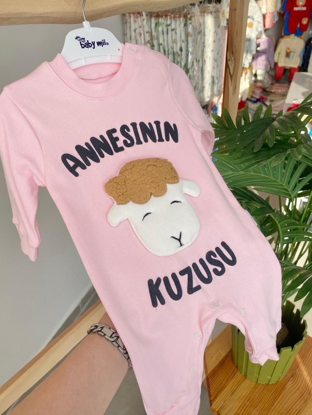 Annesinin Kuzusu Tulum Pembe