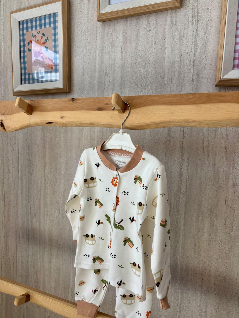 Aslan Ağaç Figürlü Pijama Takımı