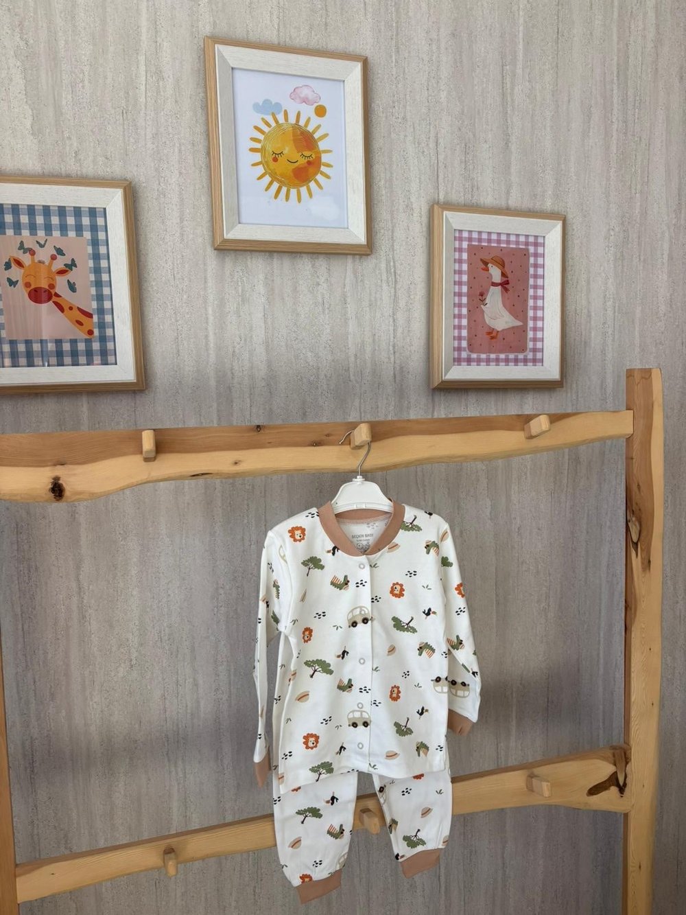 Aslan Ağaç Figürlü Pijama Takımı