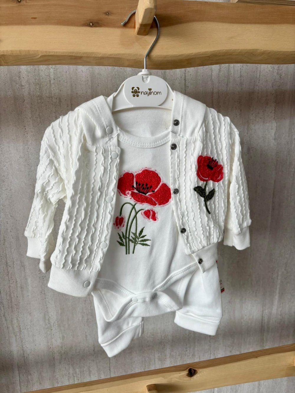 Çiçek Nakışlı Ceketli Takım