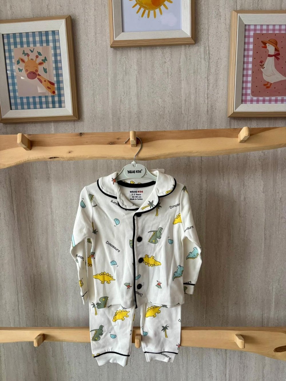 Dinazorlu Pijama Takımı Yaş
