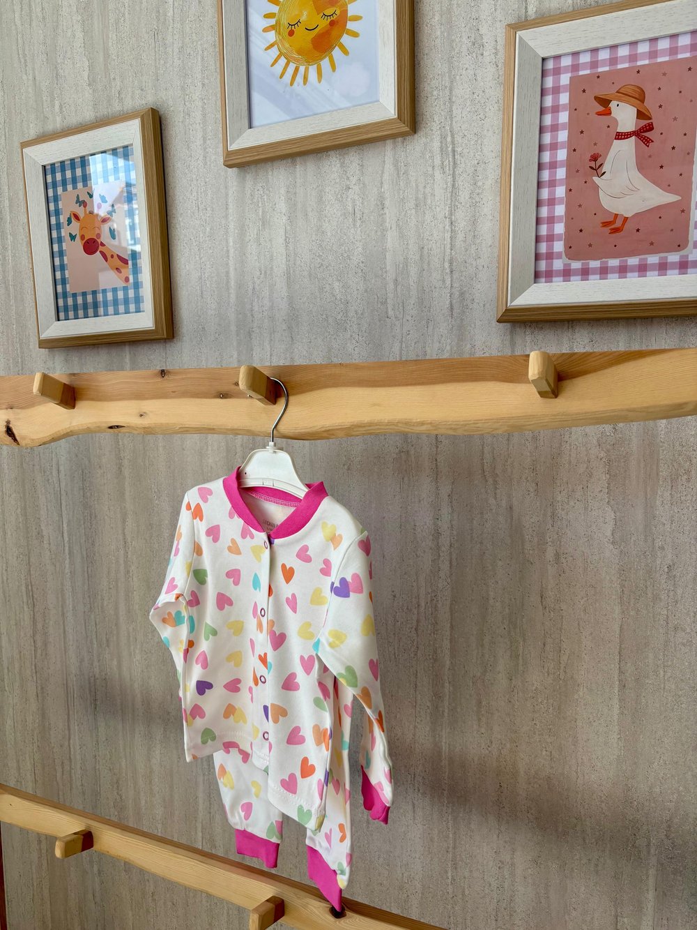 Renkli Kalpler Pijama Takımı