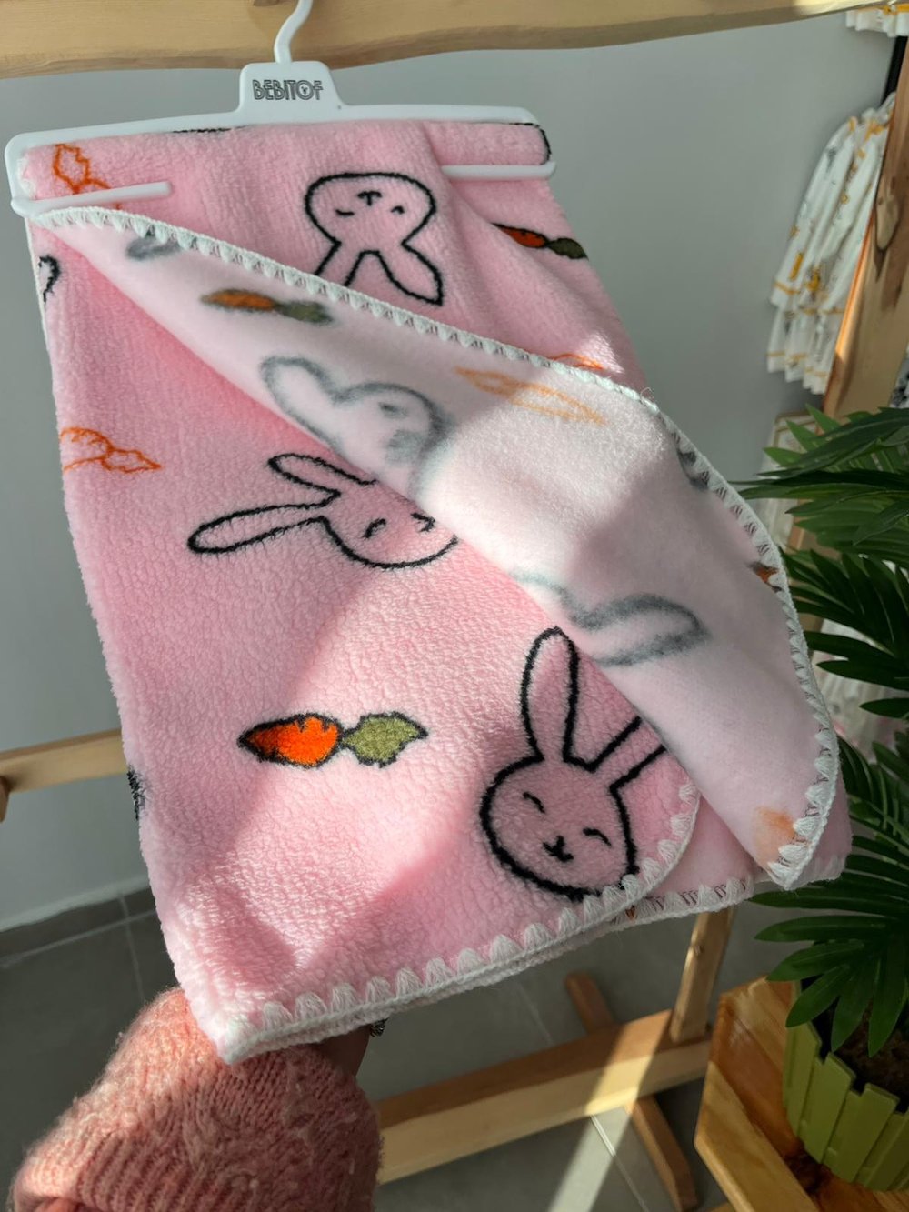 Tavşanlı Peluş Battaniye Pembe