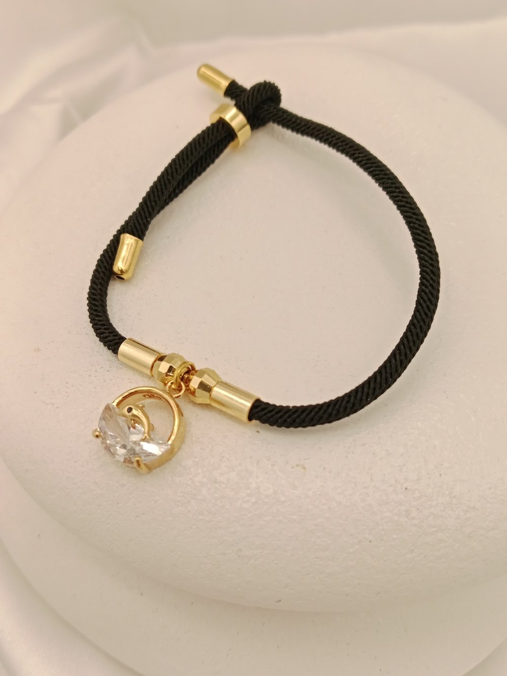 Siyah İpli Charm Bileklik