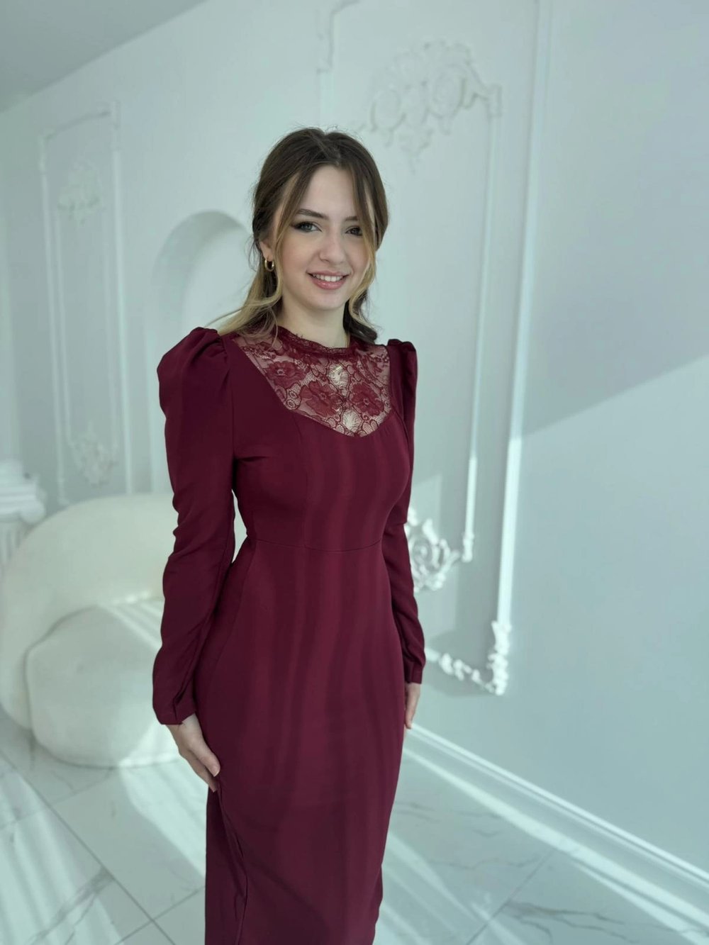 Feminen Dantel Detaylı Uzun Kollu Bordo Elbise