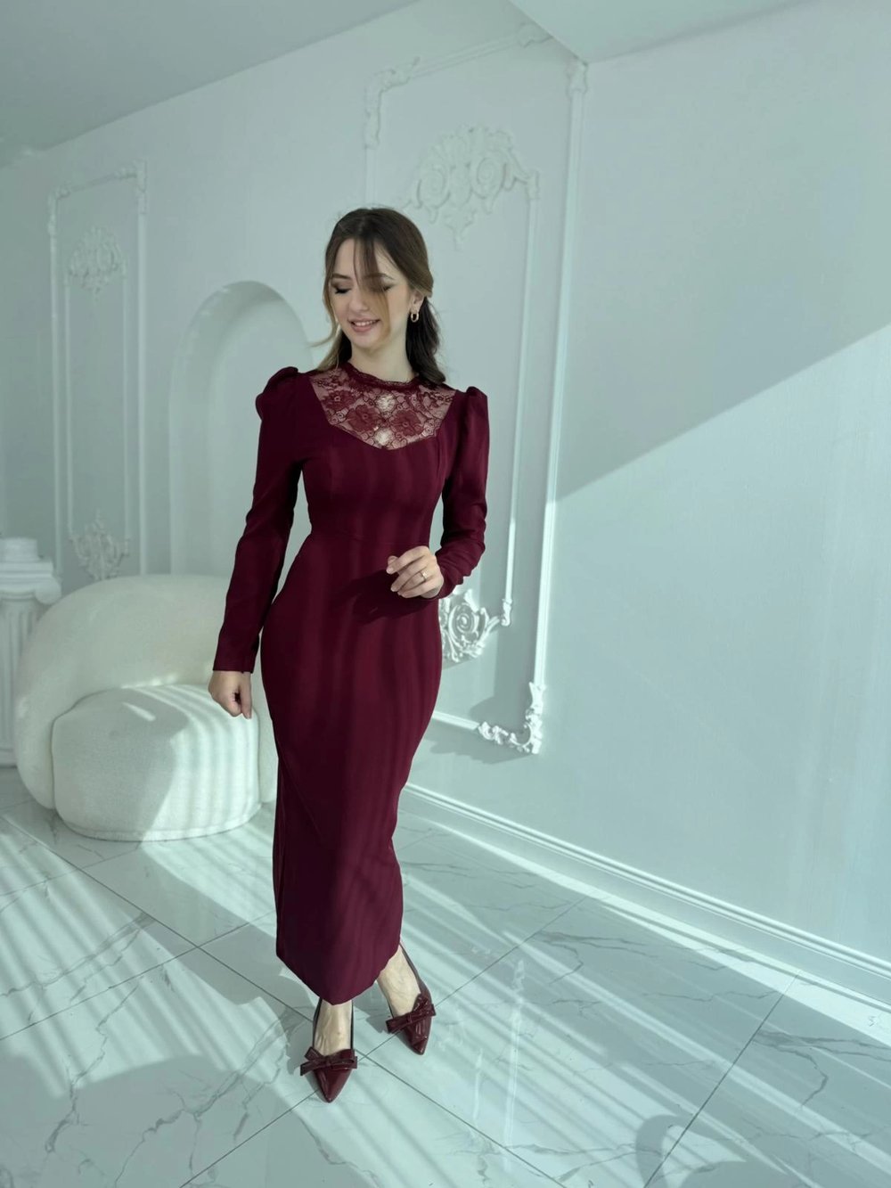 Feminen Dantel Detaylı Uzun Kollu Bordo Elbise