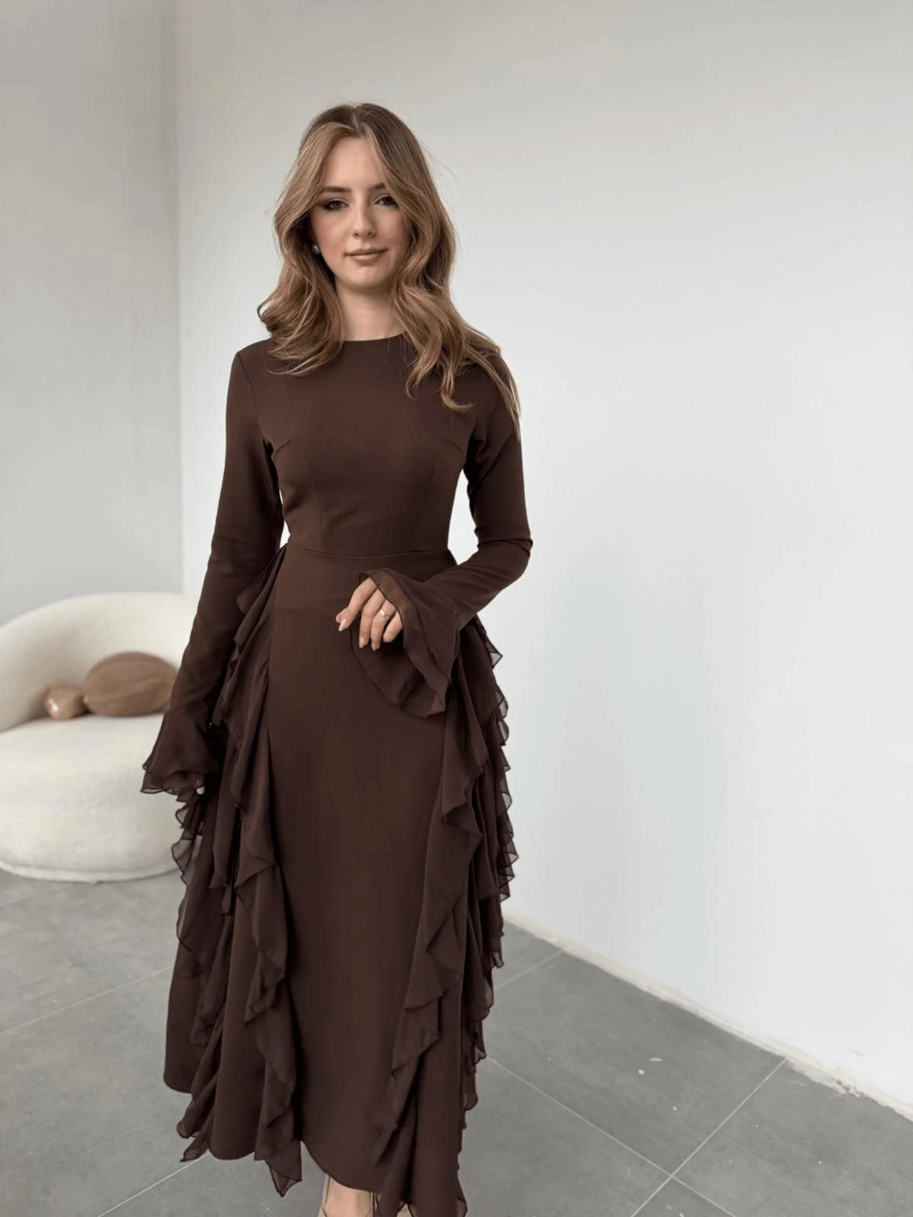 Fırfır Detay Kahve Elbise